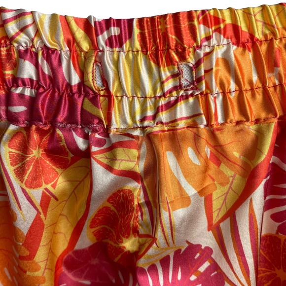 Gyal Bashy Recycled Lucia Silky Printed Lounge Shorts - Picture 2 of 7